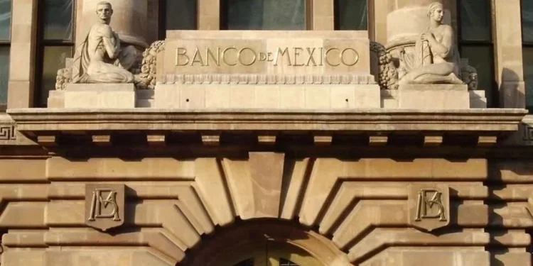 Recorta Banxico a 1.1% pronóstico de PIB para 2026
