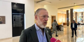 Reportan 70% de avance en las verificaciones del parque vehicular queretano