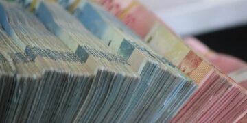 El peso mexicano se aprecia un 0.74 % en mayo y acumula un avance en el año del 3.72 %