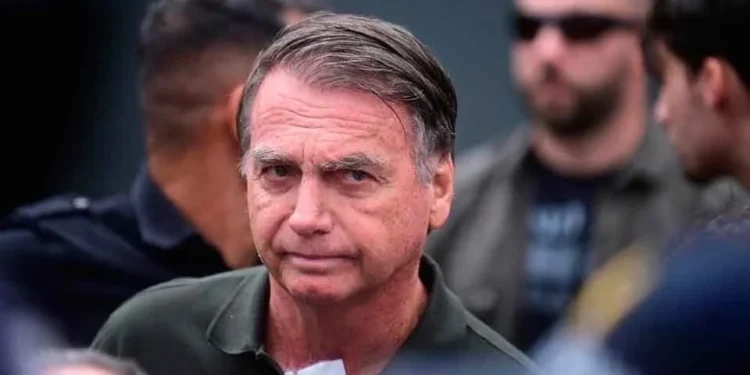 Recibe Bolsonaro alta tras su operación de hombro