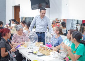 Cerca de 800 mujeres se inscriben a cursos gratuitos de Corregidora