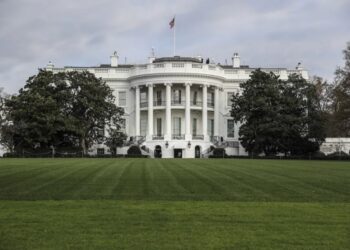 Tiroteo cerca de la Casa Blanca deja dos heridos, incluido un menor de edad