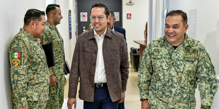 Refuerza Chepe Guerrero su coordinación con la SEDENA
