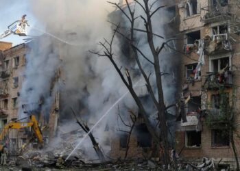 Rusia perpetra ataque con misil hipersónico contra Ucrania