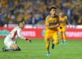 Tigres UANL vence a Chivas y se acerca a semifinales
