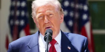 Tenemos un problema porque cárteles gobiernan México: Trump