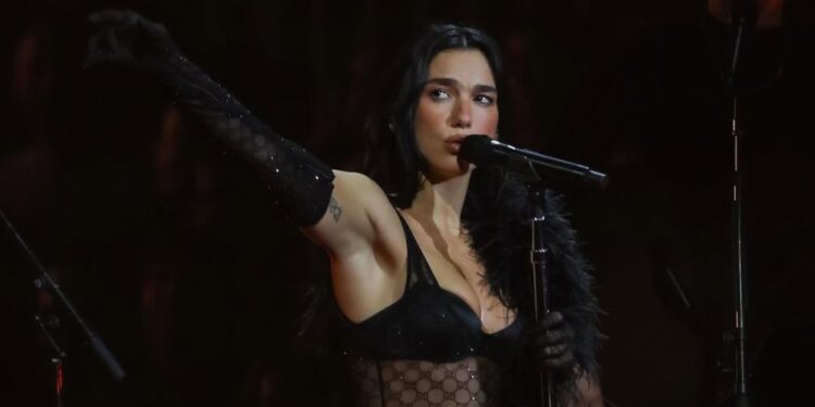 Dua Lipa lanzará película y álbum en vivo grabados en Ciudad de México