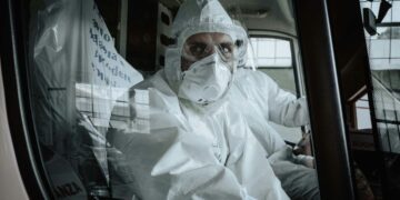 Italia detecta posible caso de ébola; activa protocolos sanitarios