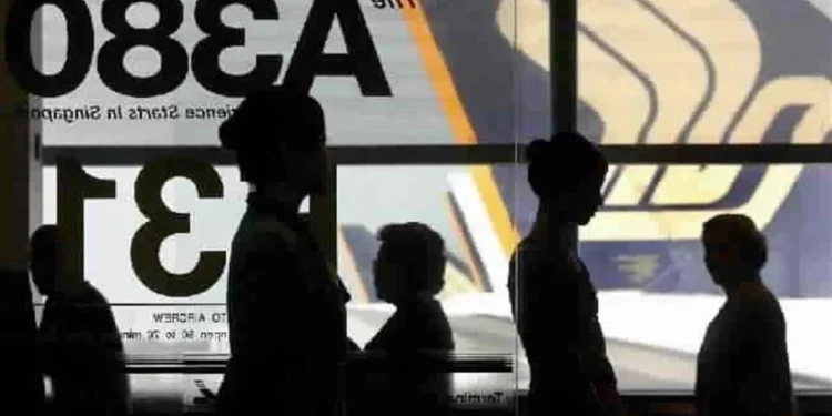 Anuncian EU, México y Canadá medidas de viaje por ébola