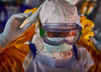 OMS teme exportación regional del brote de ébola