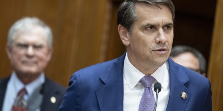 Fiscal interino de EE.UU. advirte que “vendrán más” acusaciones contra funcionarios mexicanos