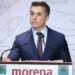 Ordenan dar de baja a Mayer en Morena; acusan daño a imagen