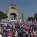 Arriban simpatizantes de CSP al Monumento a la Revolución