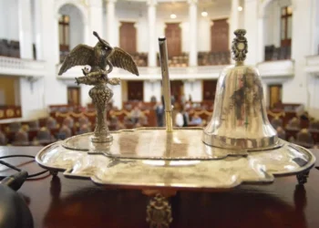 Prohíbe Congreso narcocorridos en espectáculos de CDMX