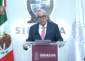 Pide Rubén Rocha licencia temporal