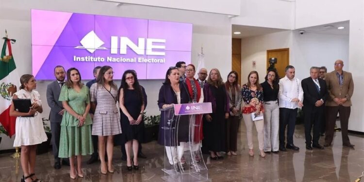 Cambia Taddei, otra vez, a directores por quejas de paridad
