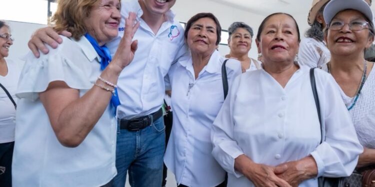 Entrega Monsalvo Casa de día en La Pradera Municipio del Marqués