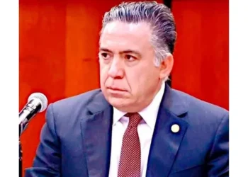 Extiende Inzunza red familiar al PJ