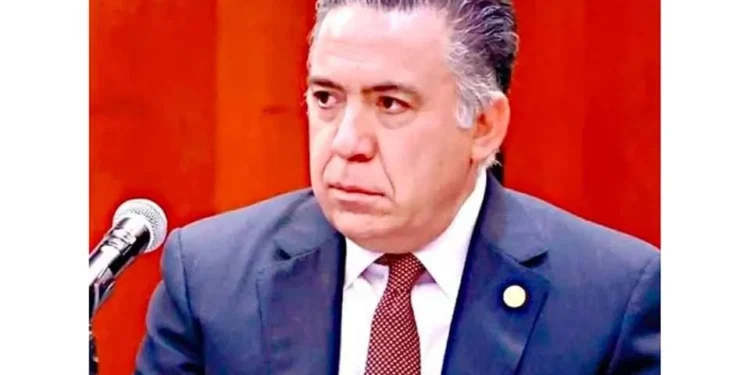 Extiende Inzunza red familiar al PJ