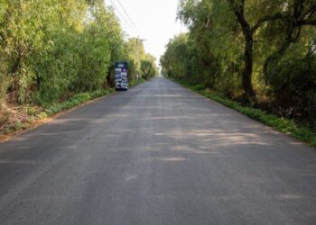 Rehabilitan camino La Valla–La Fuente en San Juan del Río; beneficia a 25 mil habitantes