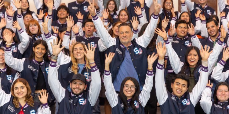 Impulsa Virginia Hernández a jóvenes con el arranque de Generación Contigo