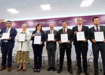 Formalizan UAQ y Tecnológico de Querétaro cooperación estratégica