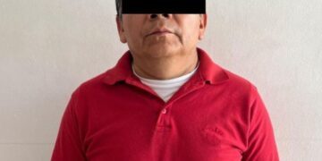 Cae maestro acusado de abusar de 5 estudiantes