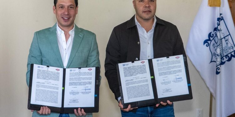 Monsalvo consolida convenio con constructores