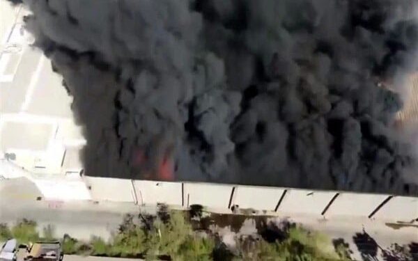 Arde plaza en Los Mochis; reportan muertos e intoxicados