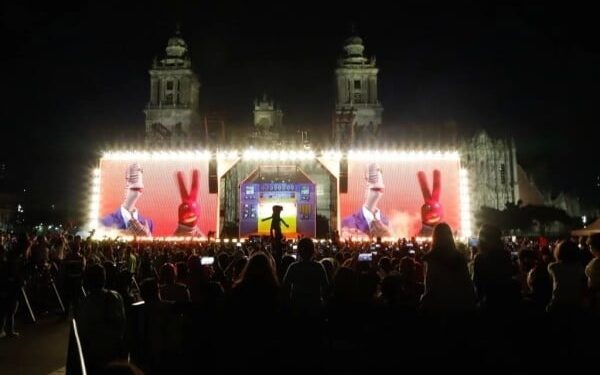 Reúne ’31 Minutos’ a 230 mil personas en el Zócalo de CDMX