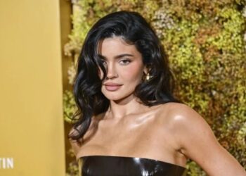 Enfrenta Kylie Jenner nueva demanda de ex empleada por abuso
