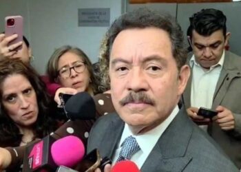 Respalda Mier salida de Rocha y critica a Maru Campos