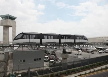 Dificultan acceso a aeropuertos de Monterrey y Guadalajara