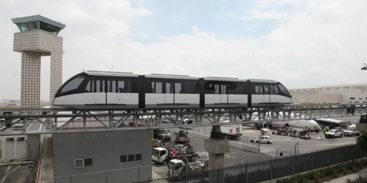 Dificultan acceso a aeropuertos de Monterrey y Guadalajara