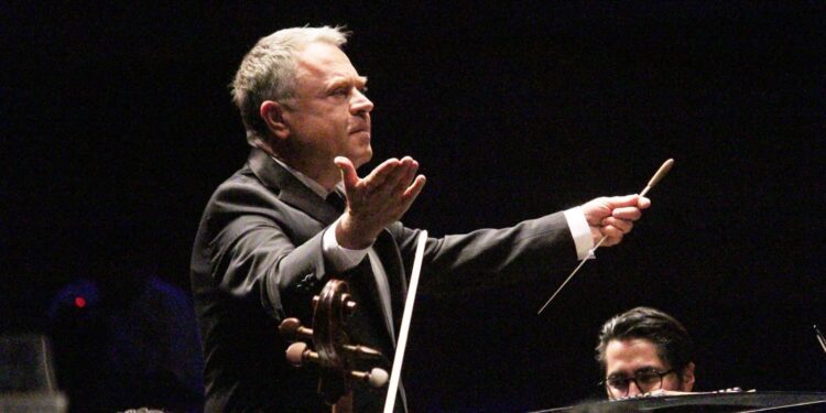 Alista la OFEQ el concierto Mozart y sus contemporáneos