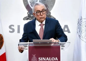 Reaparece Rocha, lo interrogan y se va