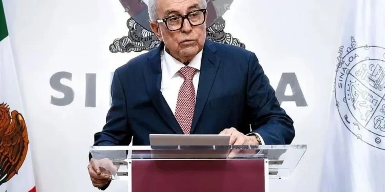 Reaparece Rocha, lo interrogan y se va