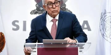 Pide licencia Rocha; tendrá fuero