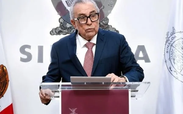 Pide licencia Rocha; tendrá fuero
