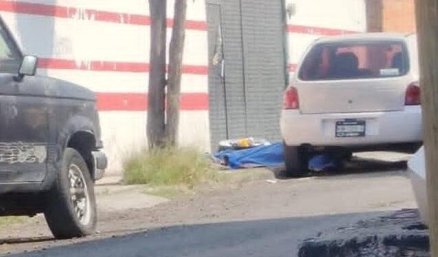 Riña en San Juan del Río deja un muerto y un lesionado en Santa Cruz Nieto
