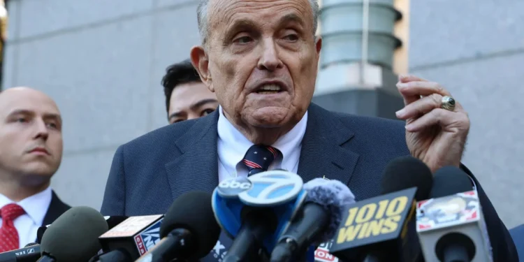 Rudy Giuliani se encuentra en estado crítico en un hospital de Florida