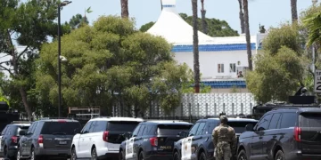 Confirman tres muertos tras ataque en mezquita de San Diego