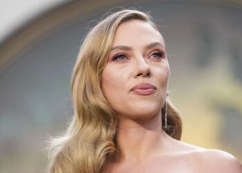 Se unen Scarlett Johansson y Sebastian Stan a The Batman II