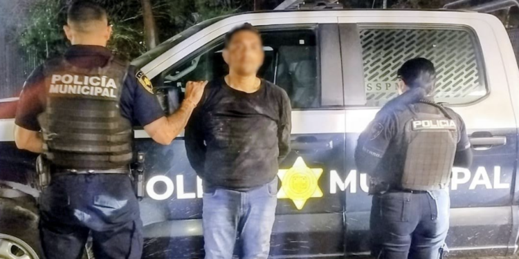 Detenido por portación de arma prohibida en Hacienda Santa Rosa