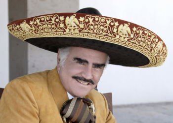 Lanzan duetos con Vicente Fernández