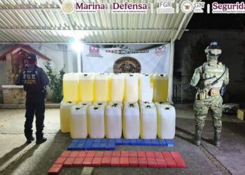 Aseguran cocaína, armas y combustible en operativo en Chiapas