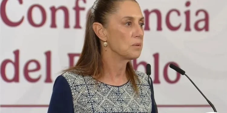 Presume Sheinbaum aumento salarial y bases a maestros