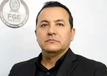 Y ahora pide licencia vice-fiscal de Sinaloa