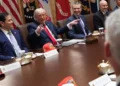Quiere Trump 50% de contenido estadounidense en autos