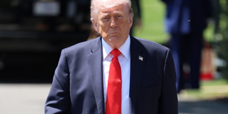 Trump intensifica las sanciones contra Cuba: bloqueo de activos y veto de entrada a EE.UU.